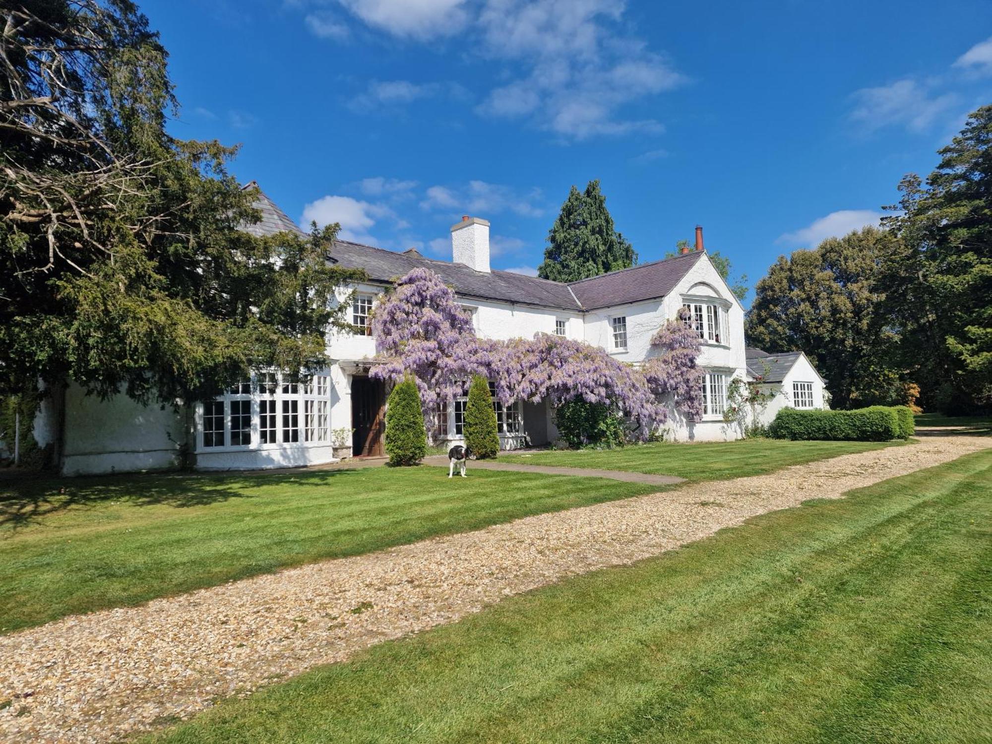 Glyn Isa Country House Luxury Self Catering Accommodation คอนวี ภายนอก รูปภาพ